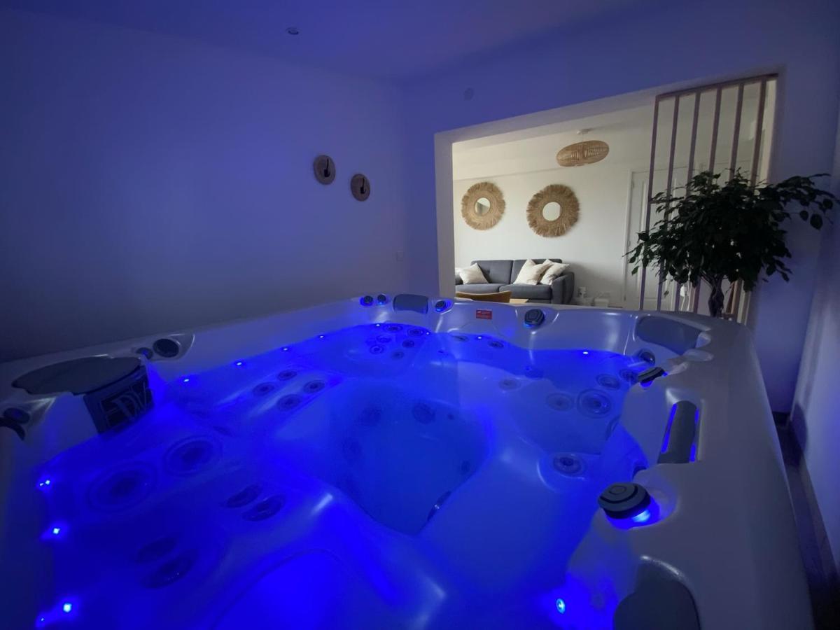 Le Gite De Campagnette Avec Son Jacuzzi Privatif Saint-Martin-Choquel 外观 照片