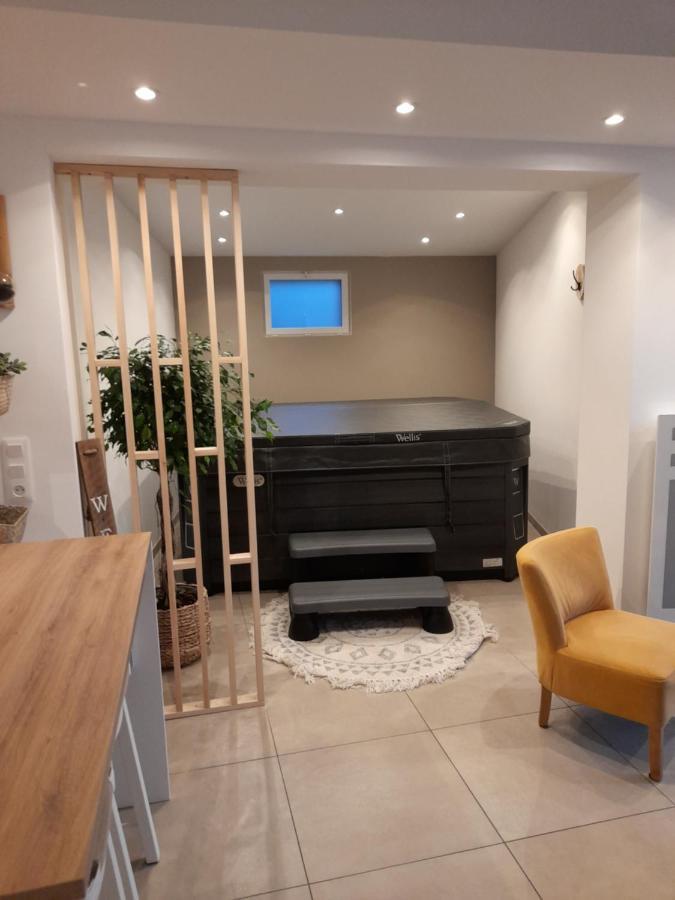 Le Gite De Campagnette Avec Son Jacuzzi Privatif Saint-Martin-Choquel 外观 照片